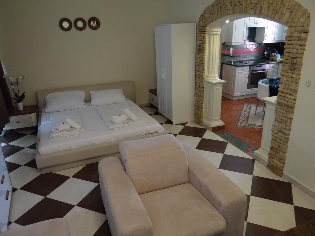 Fortuna Hotel And Restaurant Будапеща Екстериор снимка